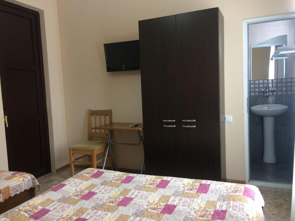 Guest House Kobuleti #788 מראה חיצוני תמונה