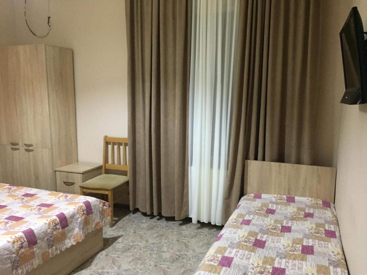 Guest House Kobuleti #788 מראה חיצוני תמונה