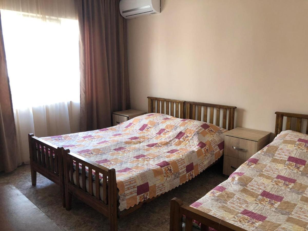 Guest House Kobuleti #788 מראה חיצוני תמונה
